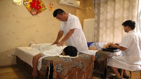 急性扁桃体炎如何通过温水漱口缓解