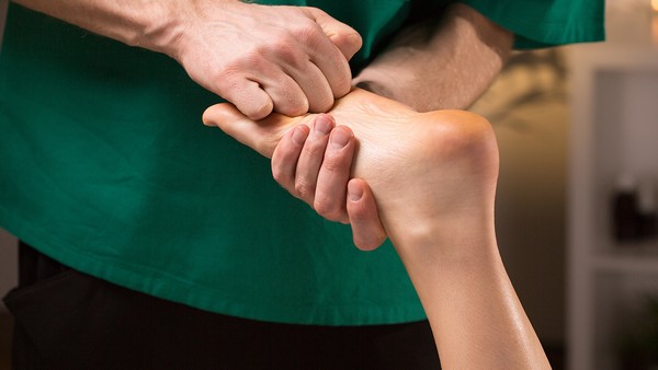 慢性肾病是否可以通过肾功能检查发现？