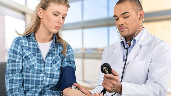 牙周炎是否会导致牙齿松动