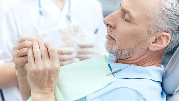 斑釉牙的早期可以通过牙膏改善吗