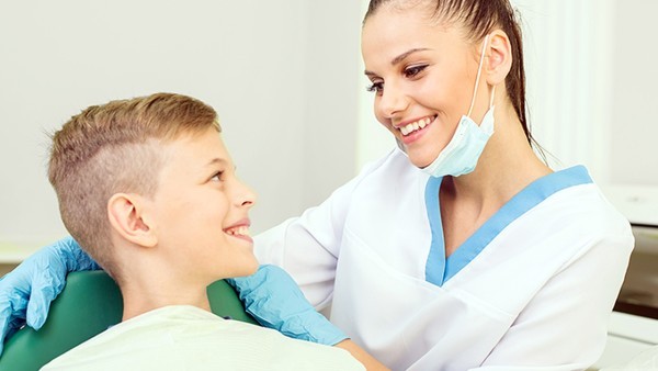 如何帮助肺炎患者恢复体力？