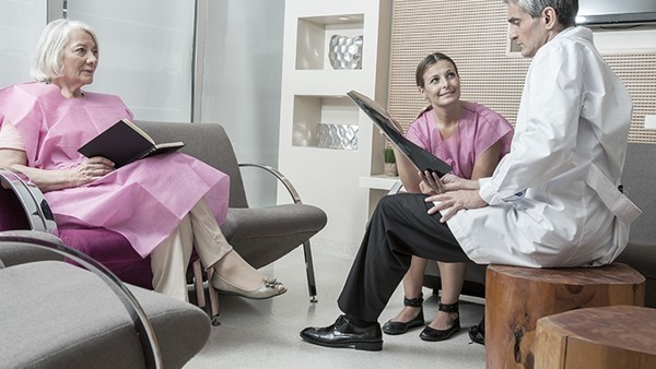 鼻炎能通过盐水洗鼻吗